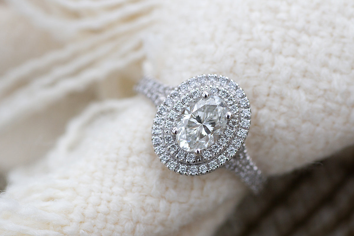 The Ultimate Guide to Buying $30,000 Engagement Rings: Tips and Advice |  Diamond Registry