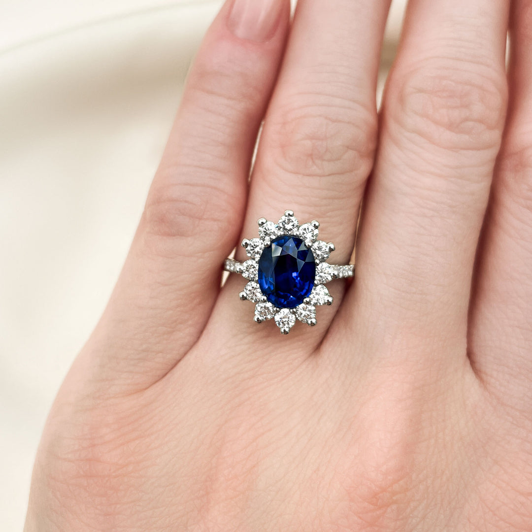 Bague Fiançailles Diamant Et Saphir De Labo 6 Carats Style Princesse Diana - Or Blanc 18k - Taille 9 - Neuf Avec écrin