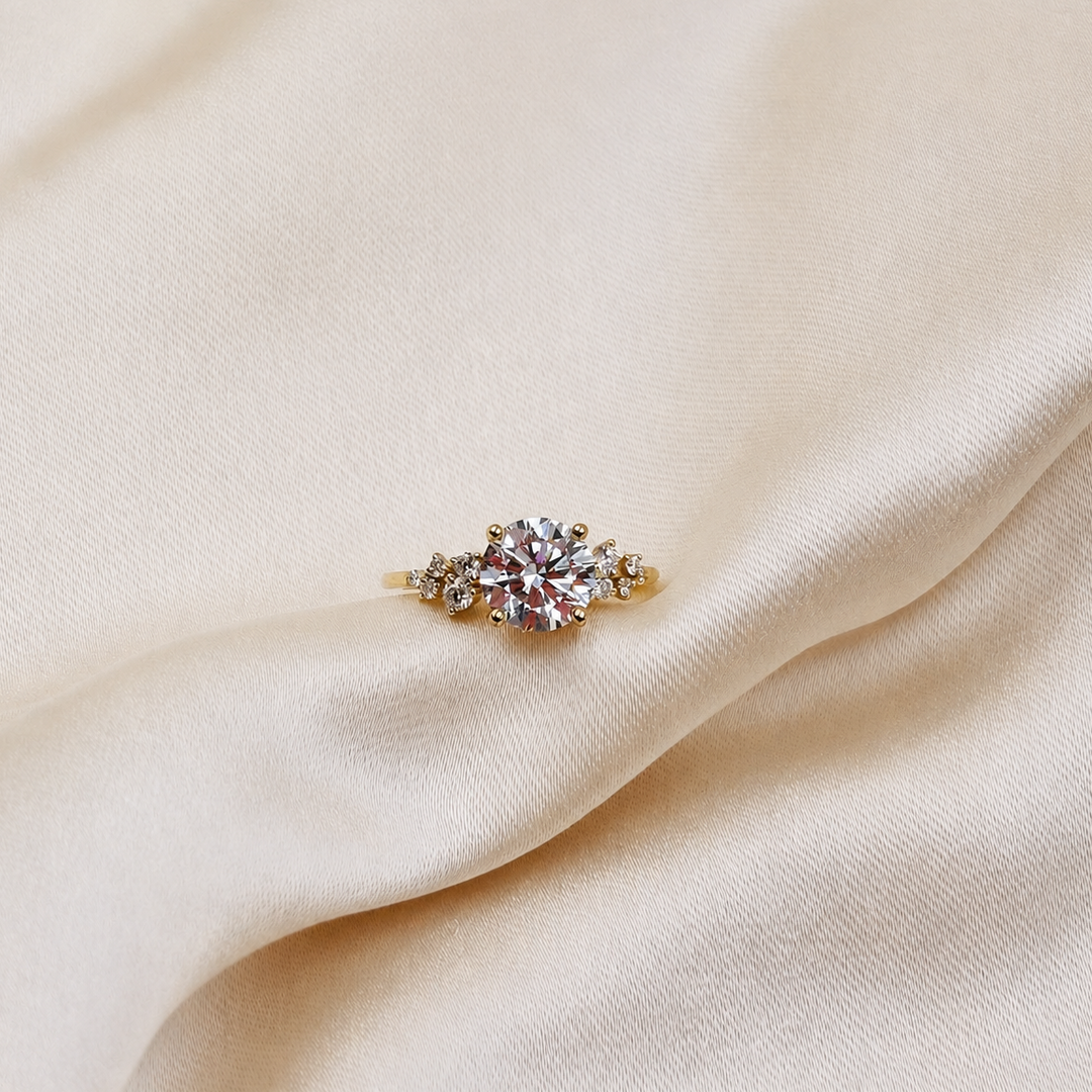 Round lab-grown diamond cluster engagement ring - Lania LAB